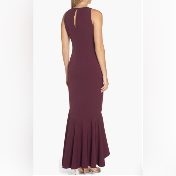 🌟Host Pick🌟 Vince Camuto rich purple mermaid style gown - Picture 16 of 16